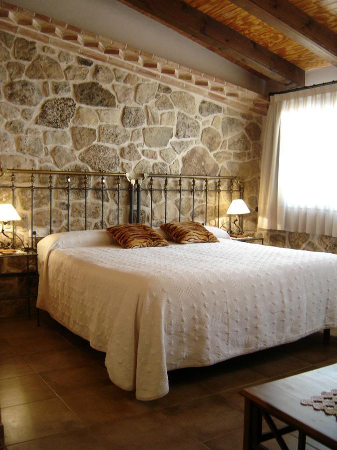 Hostal Casa Laure Y Mª Jose Arens de Lledo Exterior photo